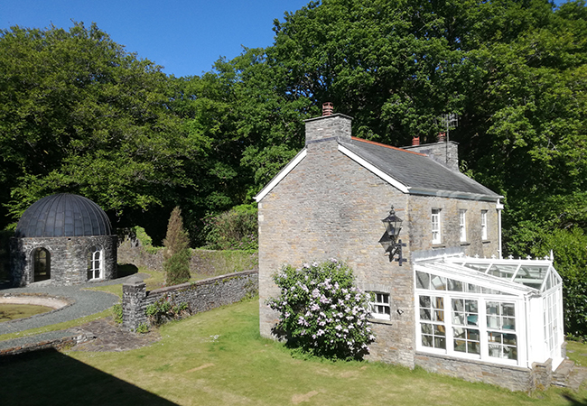 Ye Hen Ysgol - a cottage with history