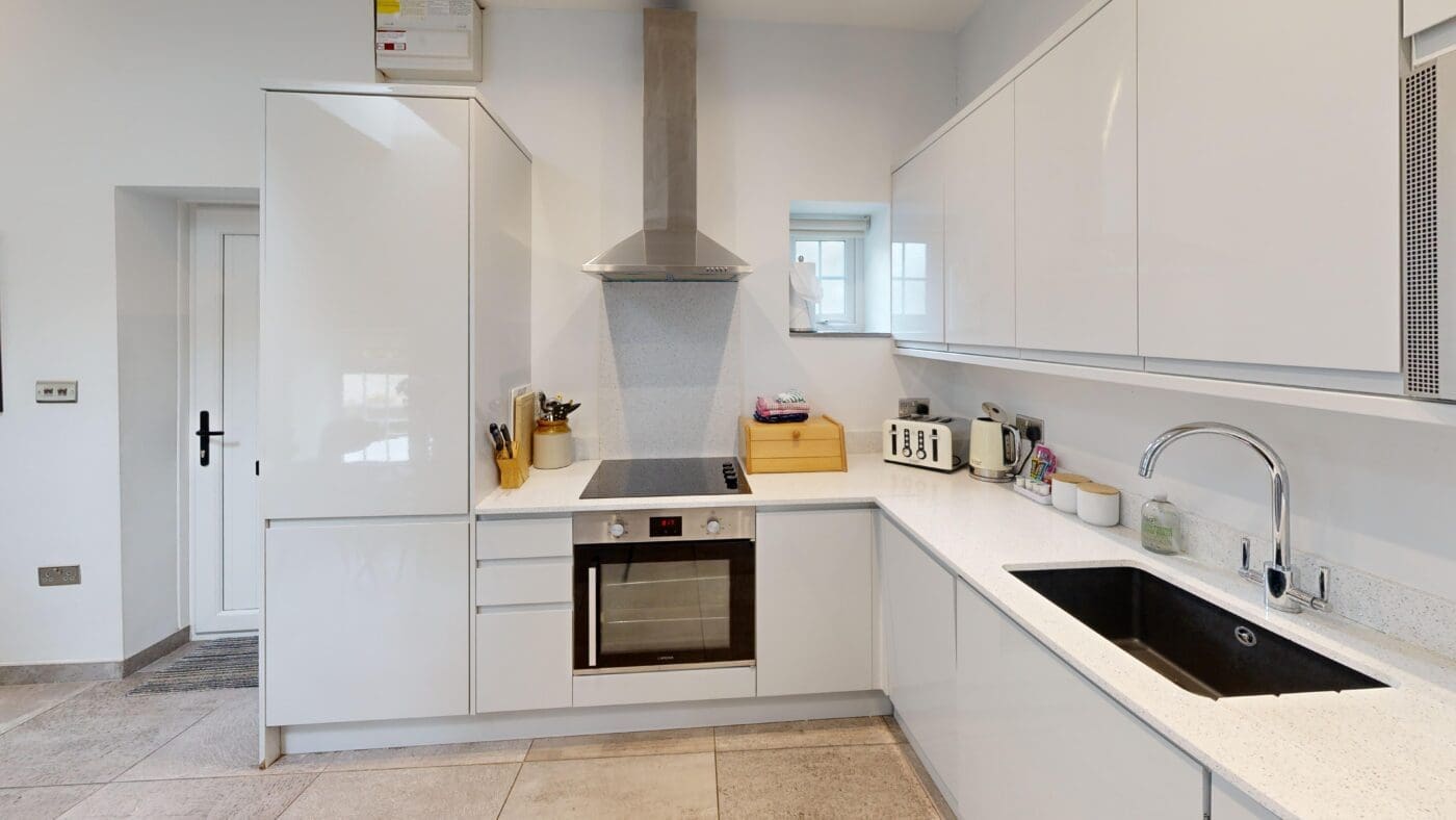 Bwthyn-Y-Saer-Kitchen 1