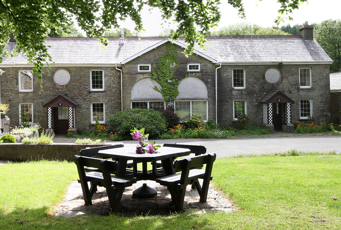 neighbouring-holiday-cottages-wales