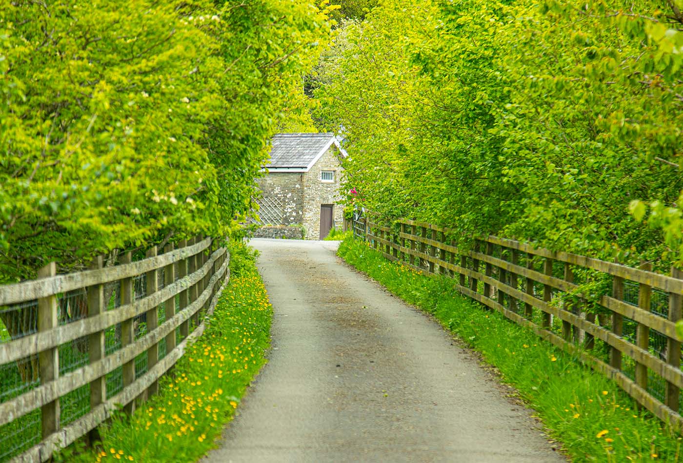 welsh-countryside-cottage